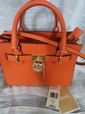 BRAND NEW WITH TAGS (NWT) | 100% AUTHENTIC MICHAEL KORS 🔥